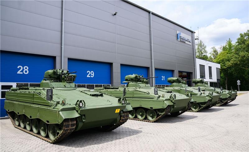 Der neue Stolz der Rüstungsindustrie Neben den aufbereiteten Marder-Panzern (im Bild) will Rheinmetall auch ältere Ausgaben des Kampfpanzers Leopard 1 weiterverkaufen.