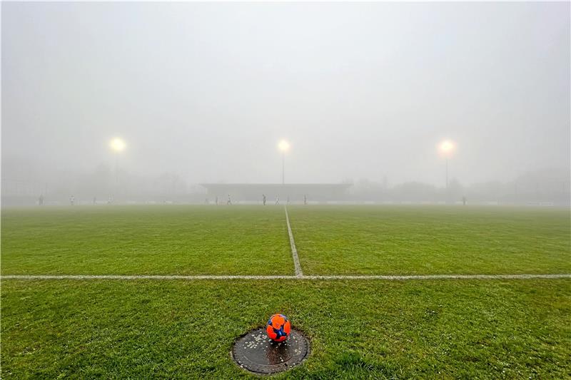 101:0 Tore nach neun Spielen und die Fusionitis Nein, das hier ist kein Archivbild aus dem November: So präsentierte sich am vergangenen Samstag das Goslarer Osterfeldstadion. Foto: Drechsler