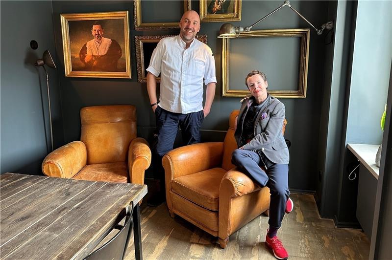 Neue Führung im „Hearts-Hotel“ in Braunlage: Susanne Klein hat die Leitung der 128-Betten-Herberge insgesamt und Thomas Barth die in der Küche übernommen. Foto: Eggers