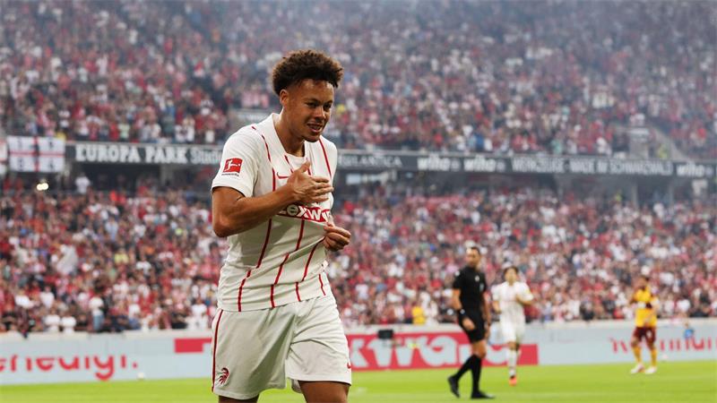 Neue Kicker braucht das Land: Derry Scherhant. (Archivbild) 