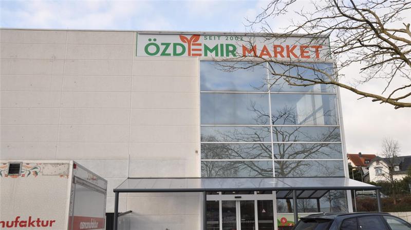 Größerer Özdemir-Market öffnet am Mittwoch am neuen Standort Neuer Eingang: Seit 2002 gibt es Özdemir-Market in Goslar.