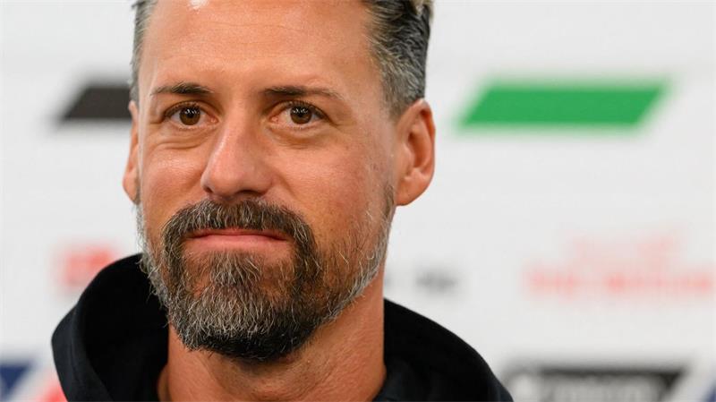 Wagner in Hannover: „Wow, das hat schon eine Power“ Neuer Trainer von Hannover 96: Sandro Wagner bei seiner ersten Pressekonferenz.