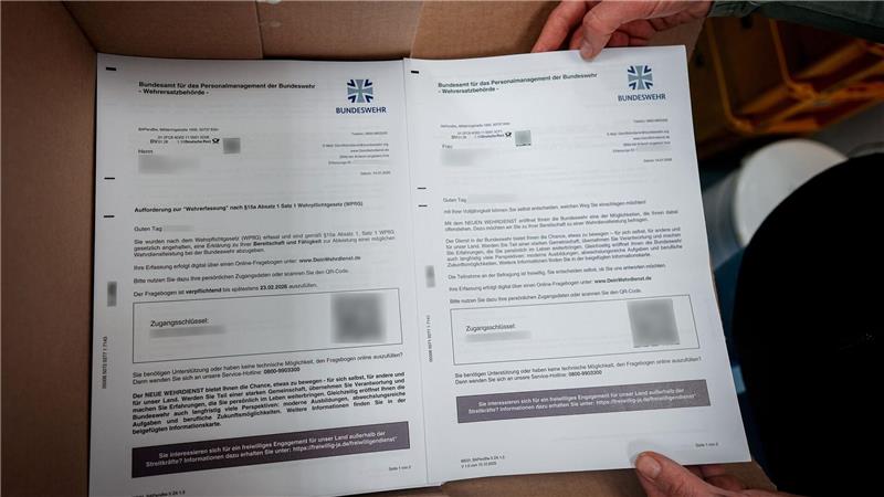 Neuer Wehrdienst - Erste Fragebögen werden verschickt