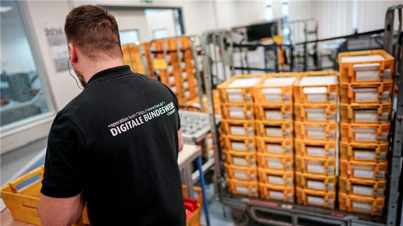 Neuer Wehrdienst - Erste Fragebögen werden verschickt