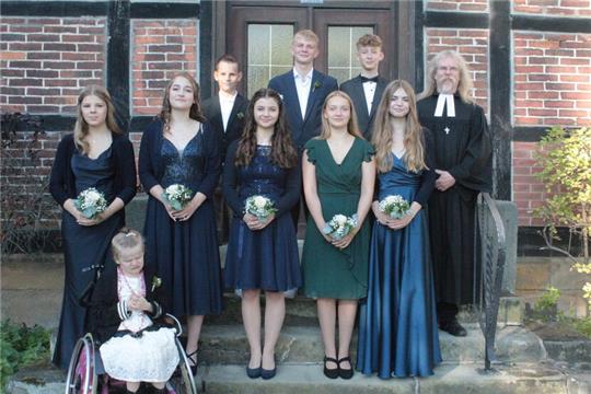 Neun junge Menschen wurden in der Erlöserkirche konfirmiert.