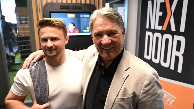 Next-Door-Chef Frank Böhme (mit Sohn Pascal Böhme) ist vom Erfolg seiner personallosen Studios überzeugt.