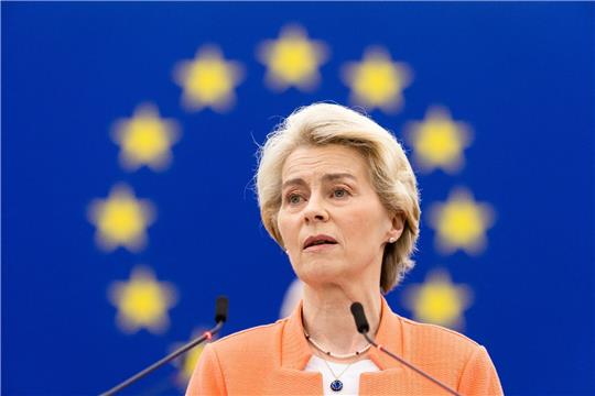 Nicht alle Länder halten sich an die Sanktionen gegen Russland. Deshalb will die EU-Kommission unter Führung von Ursula von der Leyen strengere Konsequenzen einführen.