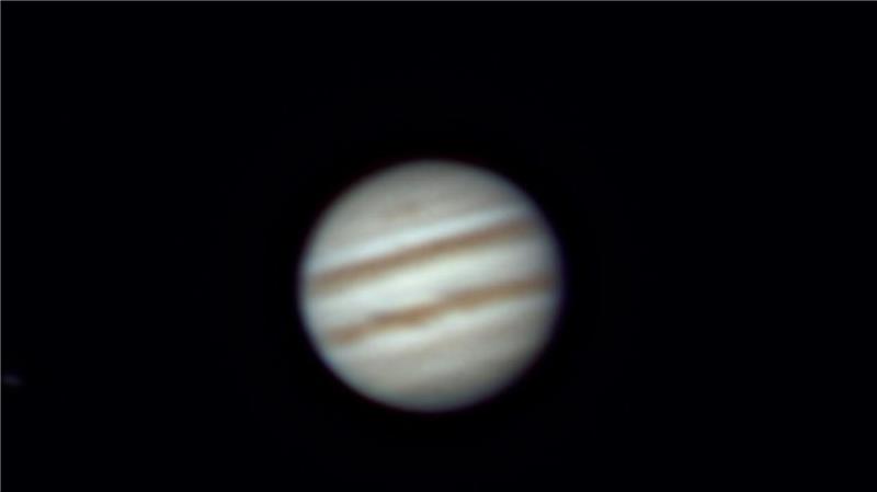 Sternwarte lädt ein, den Saturn durchs Teleskop zu sehen Der Saturn ist unscharf zu erkennen.