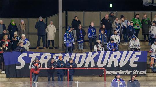 Nicht nur die Fans des CE Timmendorfer Strand, die ihr Team nach Braunlage begleiteten, hoffen, dass Eishockey an der Ostsee eine Zukunft hat.