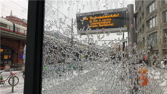 Nichts geht mehr bei der Straßenbahn in Berlin.