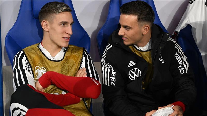 Nico Schlotterbeck (l.) soll bestmöglich am Montag wieder spielen können. 