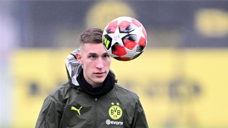 Nico Schlotterbeck sieht das Team des BVB in der Bringschuld.