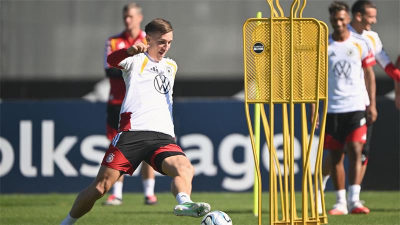 Kovac-Kritik: „Länderspielpause war definitiv zu lang“ Nico Schlotterbeck verletzte sich vor einer Woche im Training mit der Nationalmannschaft. (Archivbild)