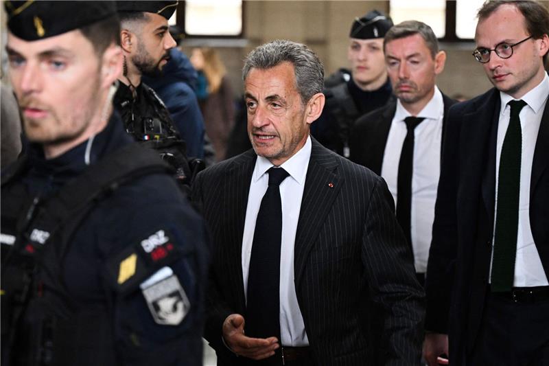 Nicolas Sarkozy (M) war von 2007 bis 2012 französischer Präsident.
