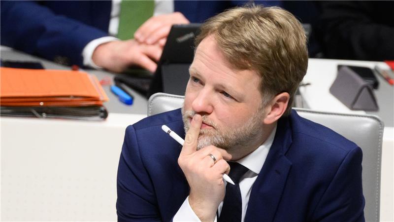 Niedersachsens Finanzminister Heere erwartet für 2025 und 2026 kaum zusätzlichen Spielraum für Mehrausgaben. (Archivbild)