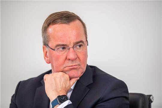 Digitale Hilfe für Polizei gegen Netzkriminalität Niedersachsens Innenminister Boris Pistorius nimmt an einer Pressekonferenz teil.