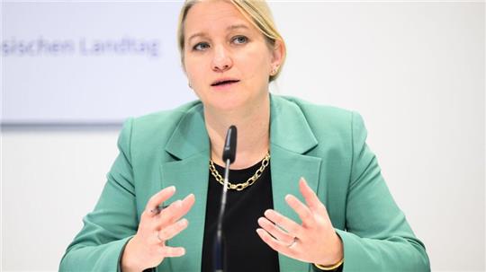 Niedersachsens Justizministerin Kathrin Wahlmann (SPD) will den Verbraucherschutz verbessern. (Archivbild)