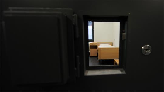 Niedersachsens Justizministerin Kathrin Wahlmann: keine Fehler im Umgang mit Verdächtigem von Stade. (Symbolbild)