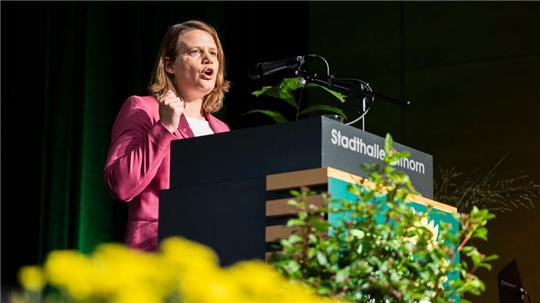 Niedersachsens Kultusministerin Julia Hamburg (Grüne) glaubt an Lösungen für die aktuelle VW-Krise.
