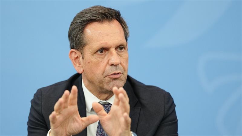 Niedersachsens Regierungschef Lies will weiter für ein drittes Gleis auf der Bestandsstrecke kämpfen. (Archivbild)