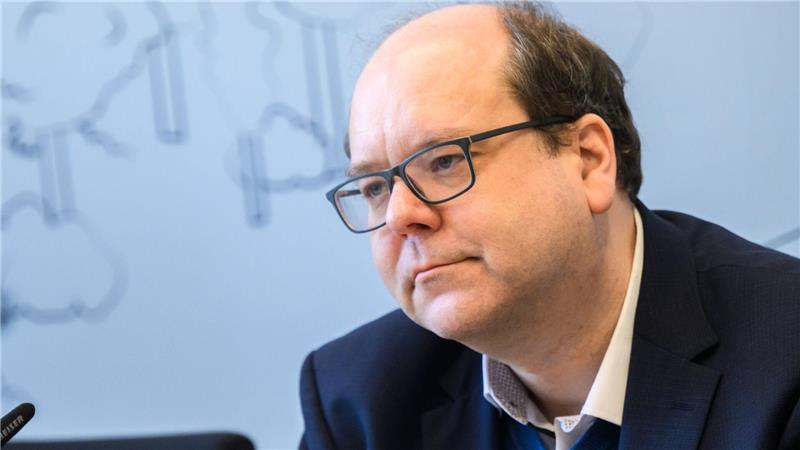 Niedersachsens Umweltminister Christian Meyer (Grüne) sieht keinen Bedarf für weitere Gasförderprojekte. (Archivbild)