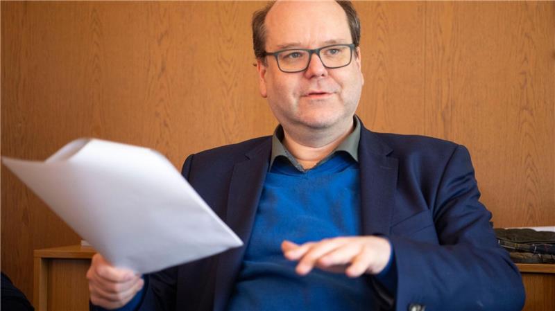Niedersachsens Umweltminister Christian Meyer setzt darauf, dass die neue Bundesregierung dauerhaft mehr Geld für den Küstenschutz bereitstellt. (Archivbild)