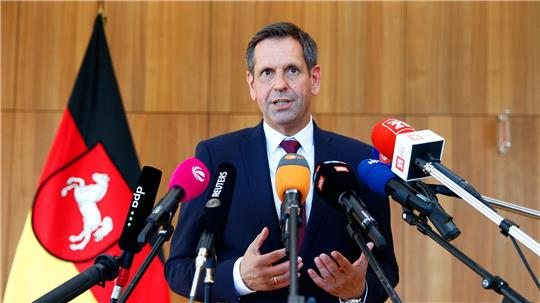 Niedersachsens neuer Regierungschef Lies ruft nach seiner Wahl zu mehr gesellschaftlichem Zusammenhalt auf.