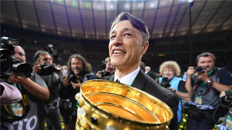 Keine Nachsicht für alte Liebe: Kovac will Pokal-Coup landen Niko Kovac holte 2018 mit Eintracht Frankfurt den DFB-Pokal. (Archivbild)