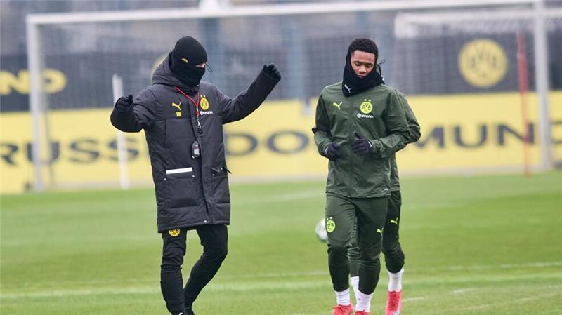 Klarer Kopf, heißes Herz: BVB hofft auf Lissabon-Effekt Niko Kovac musste sich beim Abschlusstraining in Dortmund warm anziehen.