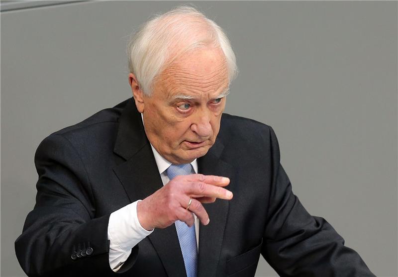 Nimmt die SPD-Spitze hinsichtlich ihrer Ukraine-Poltik in die Kritik: Historiker Heinrich August Winkler (Archivbild).