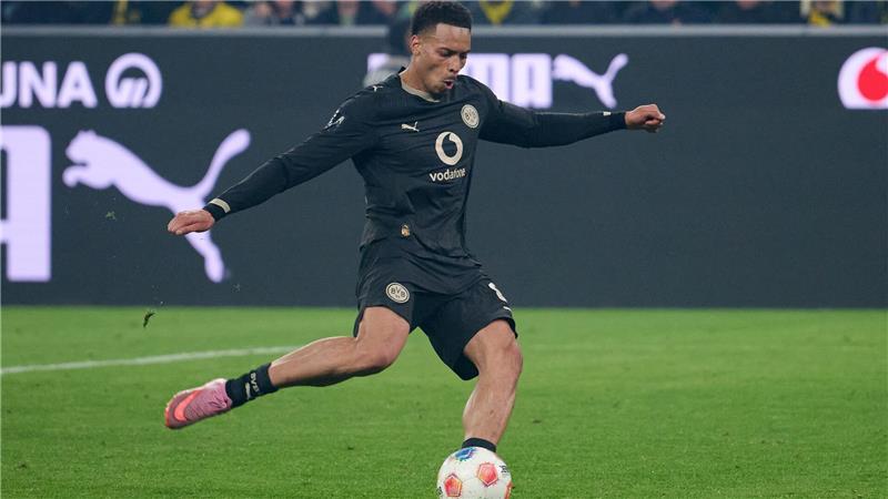 „Ein dummer Fehler“: HSV-Ärger nach 2:3 beim BVB Nmecha schießt einen Foulelfmeter neben das Tor.