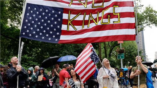 „No Kings“ (Keine Könige) war das übergreifende Motto der Proteste. 