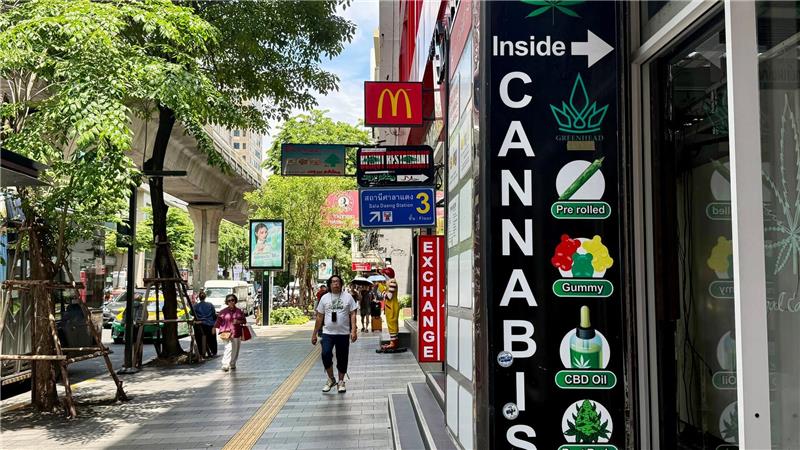 Thailand will Cannabis-Regeln wieder verschärfen Noch darf in Thailand frei gekifft werden - aber die neuen Regeln sollen schon bald in Kraft treten.