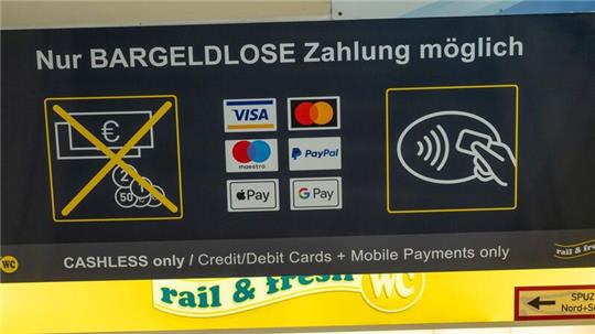 Noch die große Ausnahme: Bargeld ist zwar auf dem Rückzug, wird aber fast überall akzeptiert.