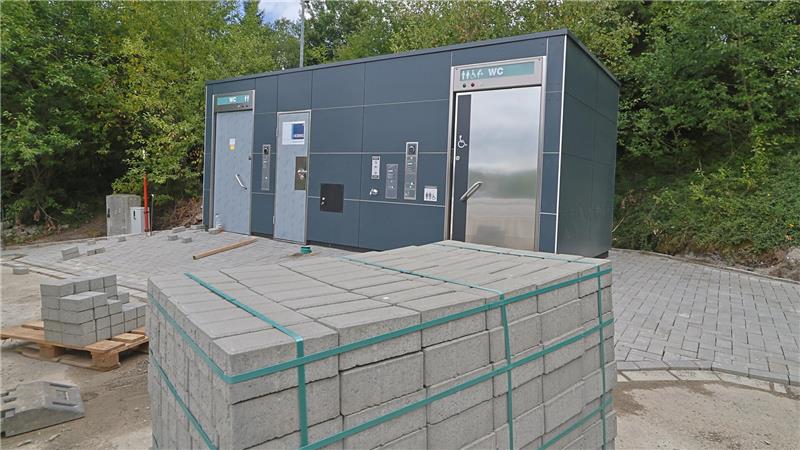 330.000-Euro-Toilette in Hahnenklee öffnet am 9. Juli Noch eine Baustelle: Am Mittwoch soll die öffentliche Toilette auf dem Hahnenkleer Großparkplatz eröffnet werden.