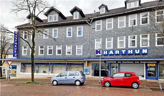 Noch erinnert der Harthun-Schriftzug an die einstige Erfolgsgeschichte. Foto: Knoke