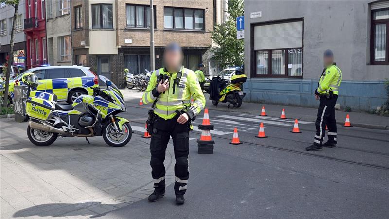Neunjähriger stirbt bei Unfall mit Polizeiauto in Antwerpen Noch ist nicht klar, wie es zu dem tödlichen Unfall kam.