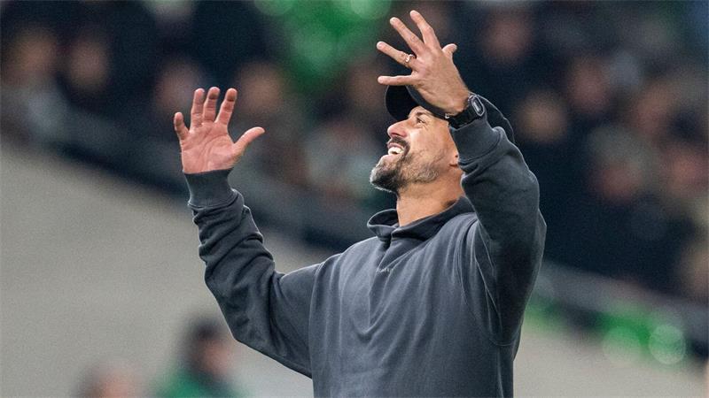 Hannover in der Krise: Auch Sportchef Boldt unter Druck Noch ohne Sieg: Hannovers neuer Trainer Sandro Wagner.