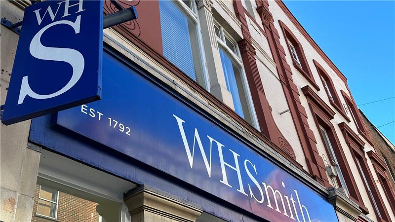 Großbritannien: WH Smith verschwindet von Einkaufsstraßen Noch typisch für britische Innenstädte: Filialen von WH Smith. (Archivbild)