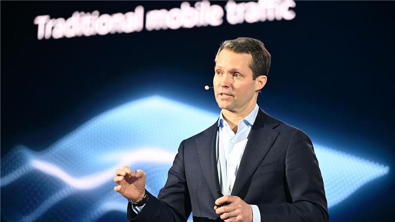 Nokia-Chef Justin Hotard sieht viel Arbeit auf die Netzbetreiber zukommen.