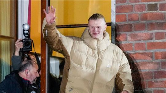 Norwegens Fußballstar Erling Haaland beim Empfang.