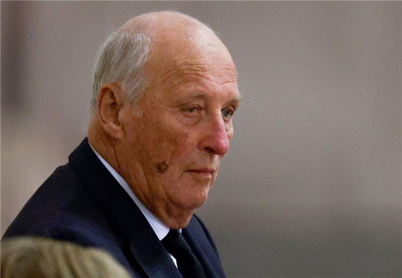 Norwegens König Harald V. benötigt einen permanenten Herzschrittmacher.