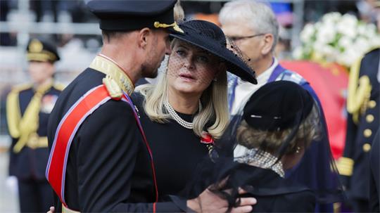 Norwegens Königin Mette-Marit befindet sich nach ihrer Lungentransplantation in der Reha-Phase. (Archivbild)