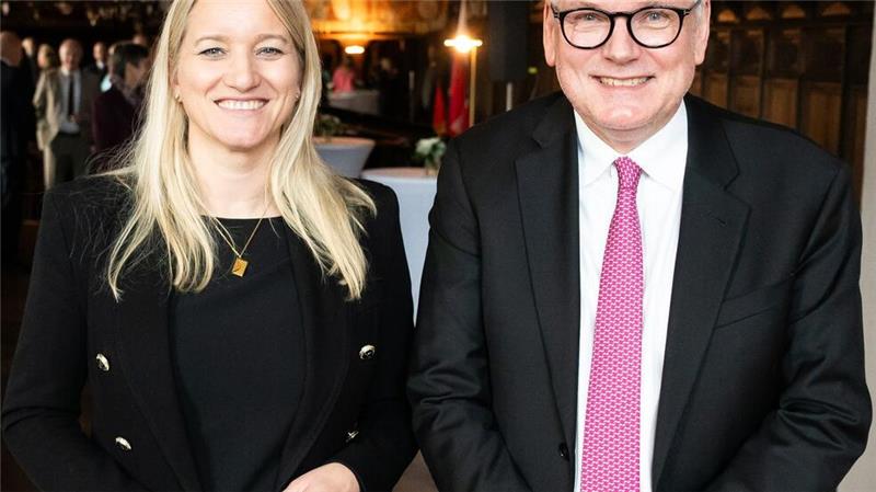 OVG-Präsident mahnt eigene Justiz-KI an OVG-Präsident Hett fordert die Einführung der Künstlichen Intelligenz in der Justiz.
