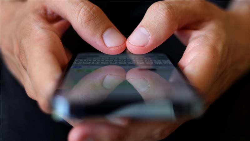 Oft genügt den Tätern schon ein Profilbild, um ein Deepfake zu erstellen. (Symbolbild)