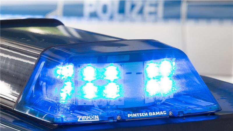 Ohne Führerschein im Auto unterwegs - eine Polizeistreife hatte bei der Kontrolle eines Mannes in Fürstenau den richtigen Riecher. (Symbolbild) 
