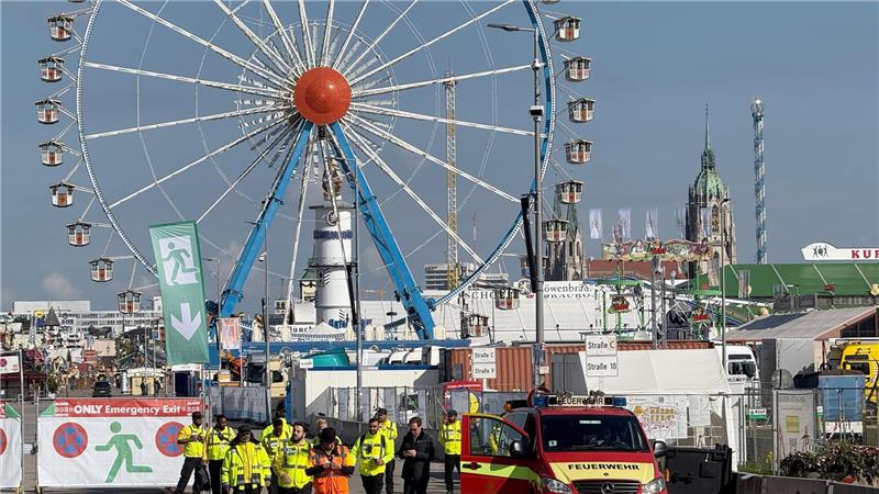 Bilder des Tages Oktoberfest in München bleibt nach Bombendrohung vorerst geschlossen.