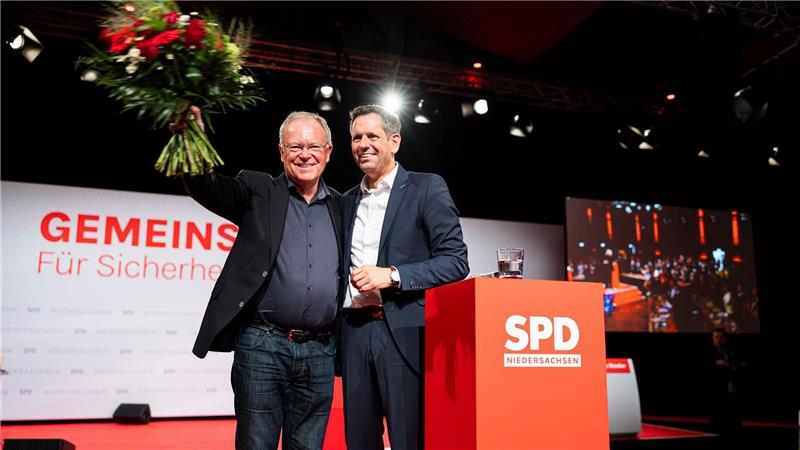 Olaf Lies löste Stephan Weil im Frühjahr 2025 als Ministerpräsident und SPD-Landeschef ab. (Archivbild)