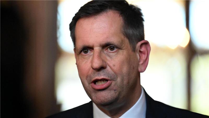 Olaf Lies schlägt konzertierte Aktion von Politik und Sozialpartnern vor. (Archivbild)