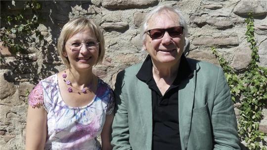 Olga Bechtold und Richard Maschke gestalten gemeinsam eine Heine-Matinee in der Wandelhalle.